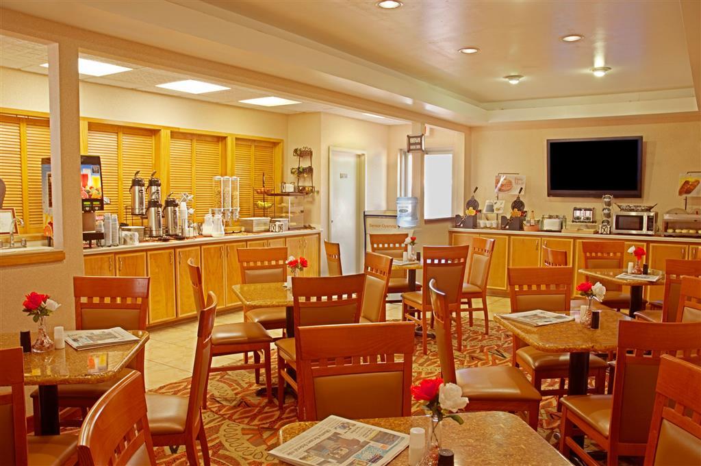 Best Windsor Inn Lubbock Étterem fotó